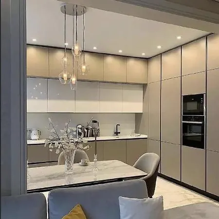 Apartment Opera Loft Mamaia